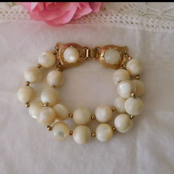 Napier Mother of Pearl Beaded Double Strand Vintage Bracelet - Picture 6 of 6